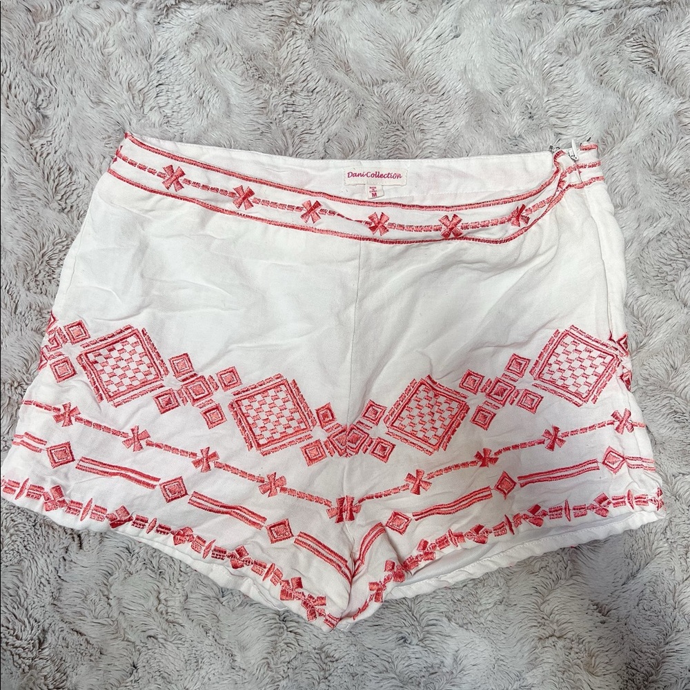 Dani Collection Boutique Shorts: GUC | Sz M